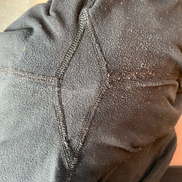 Flared Lululemon pants - Picture 4 of 4